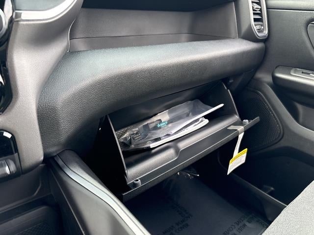 2026 RAM 1500 Express Crew Cab 4x4 5'7" Box