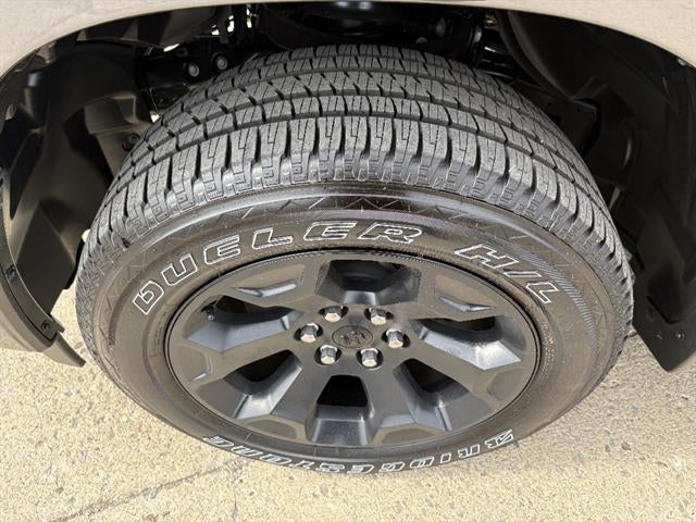 2026 RAM 1500 Express Crew Cab 4x4 5'7" Box