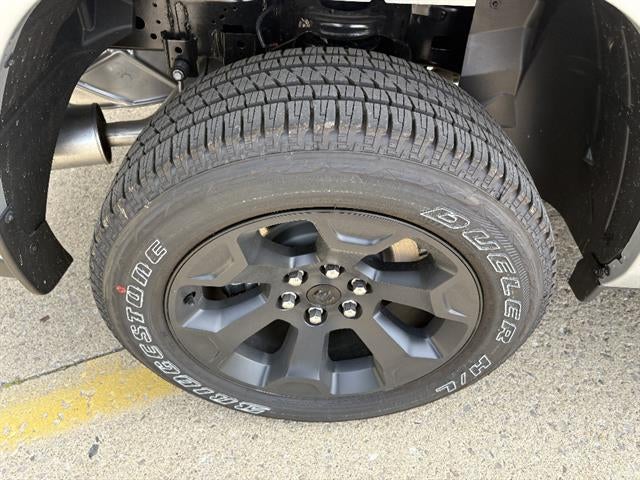 2026 RAM 1500 Express Crew Cab 4x4 5'7" Box