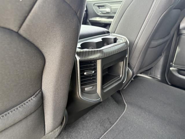 2026 RAM 1500 Express Crew Cab 4x4 5'7" Box