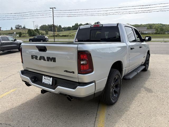 2026 RAM 1500 Express Crew Cab 4x4 5'7" Box