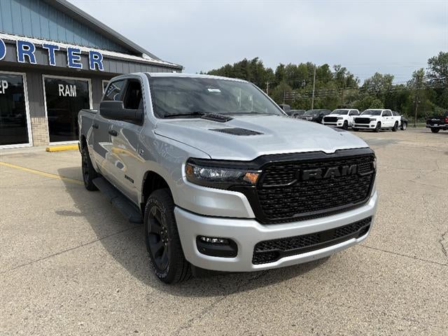 2026 RAM 1500 Express Crew Cab 4x4 5'7" Box