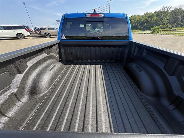 2026 RAM 1500 Express Crew Cab 4x4 5'7" Box