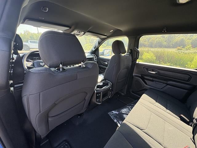 2026 RAM 1500 Express Crew Cab 4x4 5'7" Box