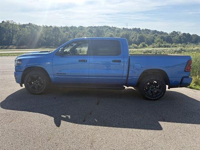 2026 RAM 1500 Express Crew Cab 4x4 5'7" Box