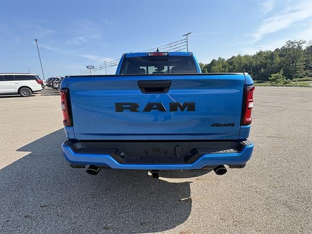 2026 RAM 1500 Express Crew Cab 4x4 5'7" Box