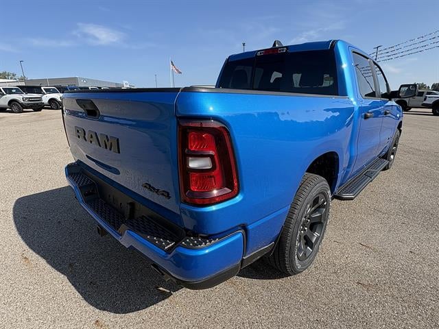 2026 RAM 1500 Express Crew Cab 4x4 5'7" Box