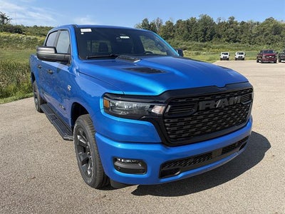 2026 RAM 1500 Express Crew Cab 4x4 5'7" Box