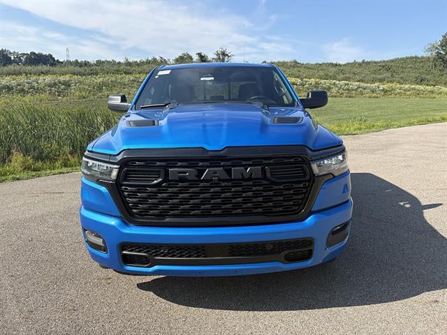 2026 RAM 1500 Express Crew Cab 4x4 5'7" Box