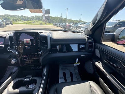 2026 RAM 1500 Laramie Crew Cab 4x4 5'7" Box