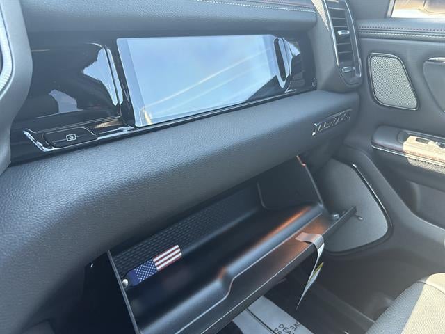 2026 RAM 1500 Laramie Crew Cab 4x4 5'7" Box