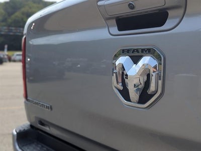 2022 RAM 1500 Big Horn 4x4 Crew Cab 6'4" Box