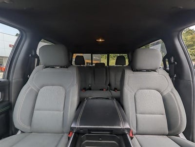 2022 RAM 1500 Big Horn 4x4 Crew Cab 6'4" Box