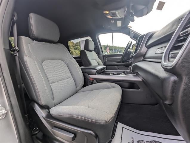 2022 RAM 1500 Big Horn 4x4 Crew Cab 6'4" Box