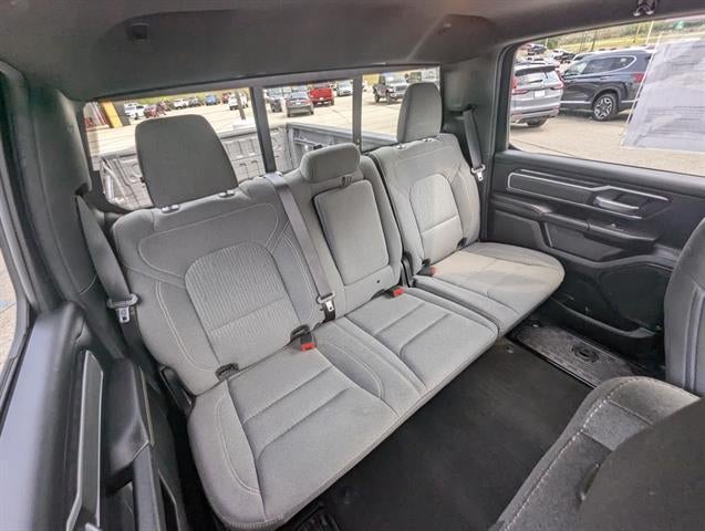 2022 RAM 1500 Big Horn 4x4 Crew Cab 6'4" Box