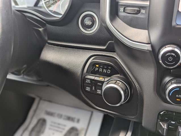 2022 RAM 1500 Big Horn 4x4 Crew Cab 6'4" Box