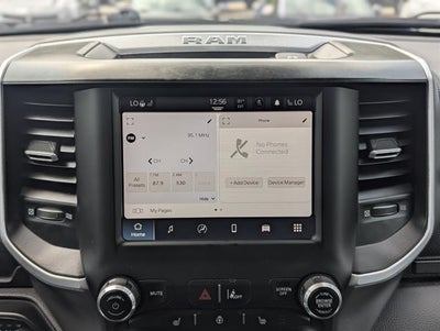 2022 RAM 1500 Big Horn 4x4 Crew Cab 6'4" Box