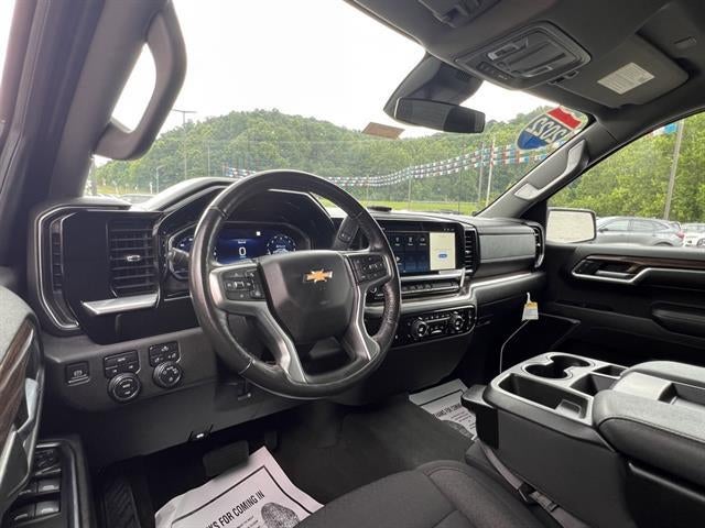 2022 Chevrolet Silverado 1500 Crew Cab Short Box 4-Wheel Drive LT 2FL