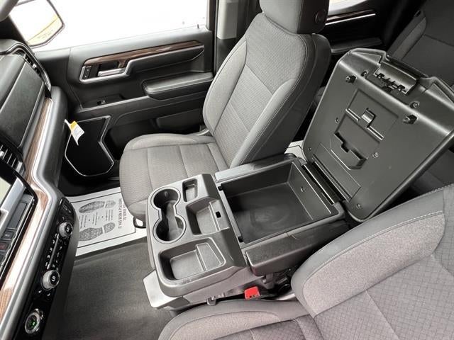 2022 Chevrolet Silverado 1500 Crew Cab Short Box 4-Wheel Drive LT 2FL