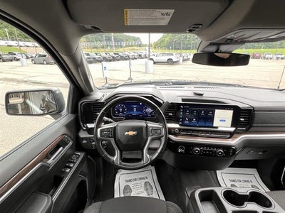 2022 Chevrolet Silverado 1500 Crew Cab Short Box 4-Wheel Drive LT 2FL