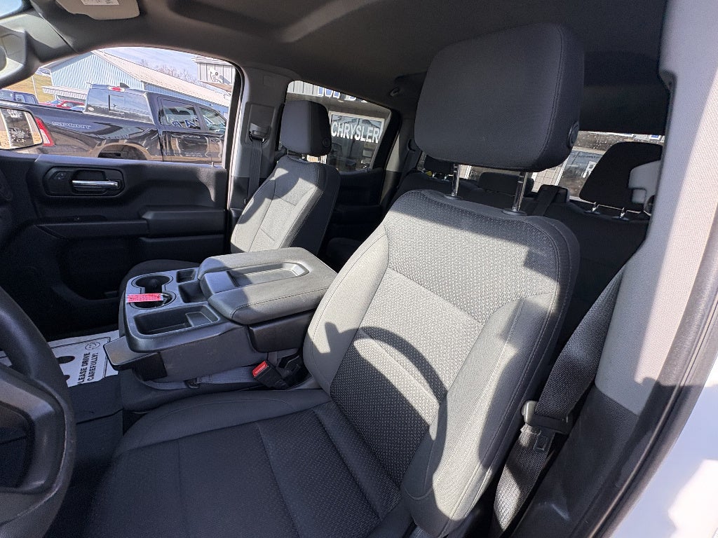 2023 GMC Sierra 1500 4x4 Pro 4dr Crew Cab 5.8 ft. SB