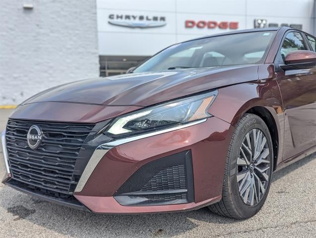 2023 Nissan Altima 2.5 SV Sedan