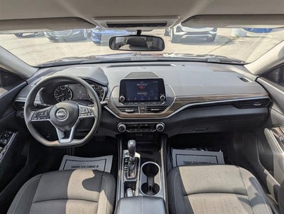 2023 Nissan Altima 2.5 SV Sedan