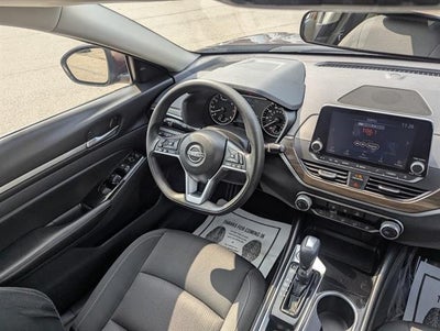 2023 Nissan Altima 2.5 SV Sedan