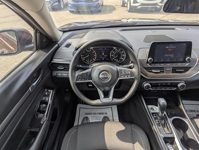 2023 Nissan Altima 2.5 SV Sedan
