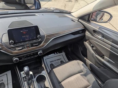 2023 Nissan Altima 2.5 SV Sedan