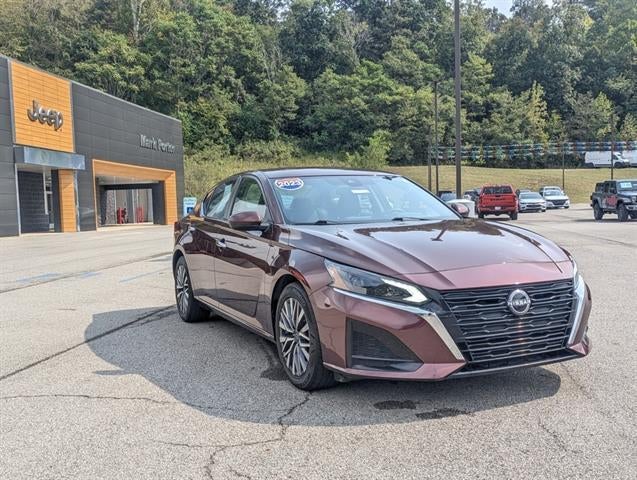2023 Nissan Altima 2.5 SV Sedan