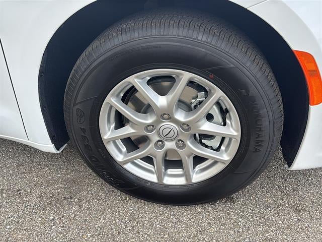 2026 Chrysler Pacifica Select FWD