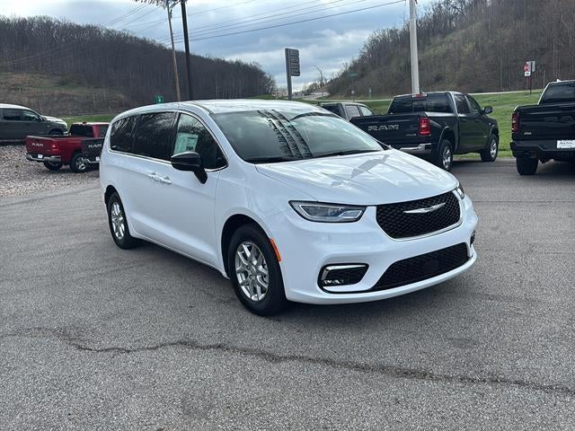 2026 Chrysler Pacifica Select FWD