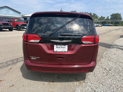 2023 Chrysler Voyager LX