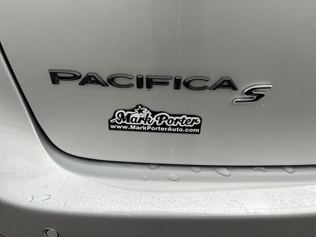 2026 Chrysler Pacifica Select AWD
