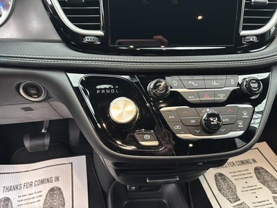 2026 Chrysler Pacifica Select AWD