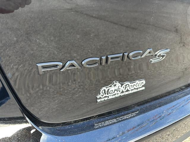 2026 Chrysler Pacifica Select AWD