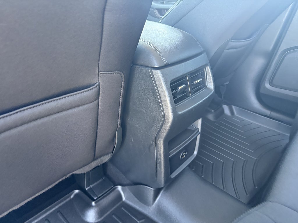 2022 Ford Edge SE