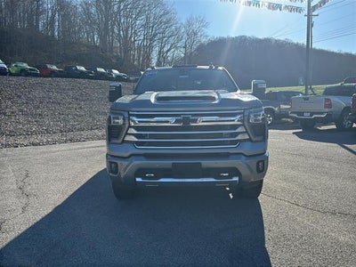 2024 Chevrolet Silverado 2500 HD Crew Cab Standard Box 4-Wheel Drive High Country