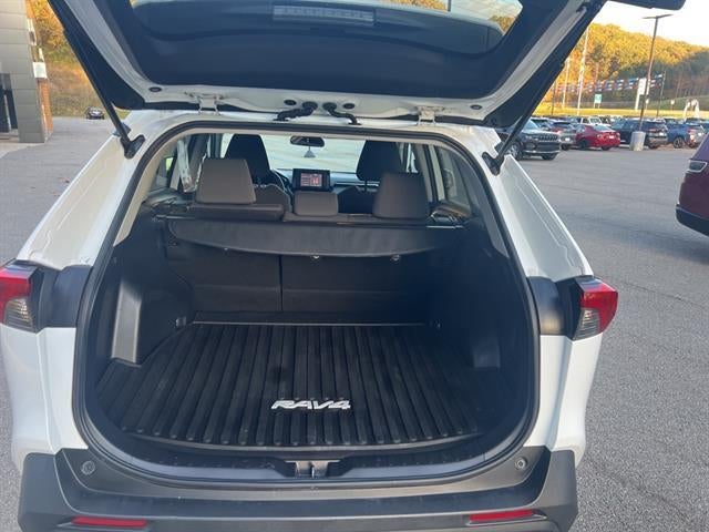 2021 Toyota RAV4 XLE AWD (Natl)