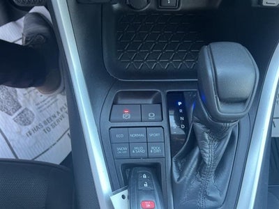 2021 Toyota RAV4 XLE AWD (Natl)