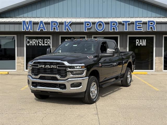 2026 RAM 2500 Tradesman Crew Cab 4x4 6'4" Box