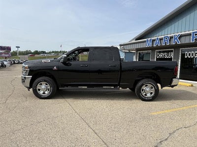 2026 RAM 2500 Tradesman Crew Cab 4x4 6'4" Box
