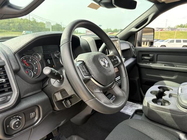 2026 RAM 2500 Tradesman Crew Cab 4x4 6'4" Box