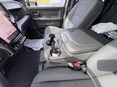 2026 RAM 2500 Tradesman Crew Cab 4x4 6'4" Box