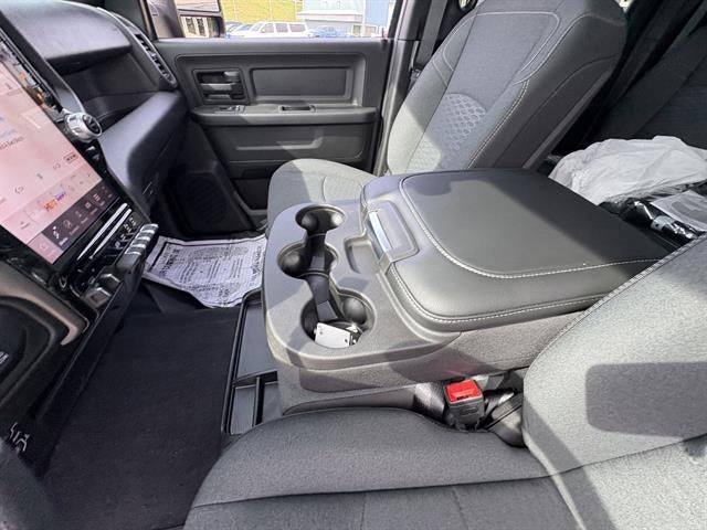 2026 RAM 2500 Tradesman Crew Cab 4x4 6'4" Box