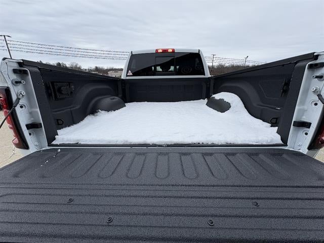 2026 RAM 2500 Black Express Crew Cab 4x4 6'4" Box