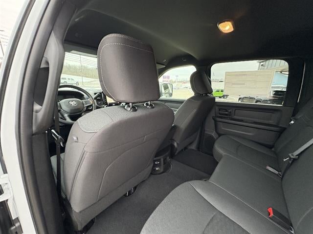 2026 RAM 2500 Black Express Crew Cab 4x4 6'4" Box