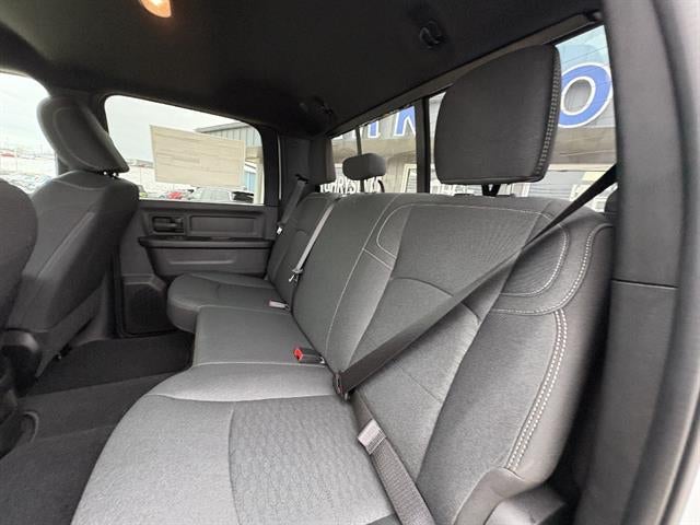 2026 RAM 2500 Black Express Crew Cab 4x4 6'4" Box