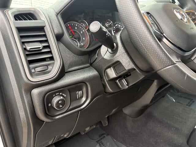 2026 RAM 2500 Black Express Crew Cab 4x4 6'4" Box